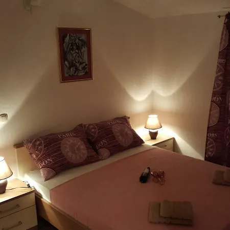 公寓 Petrovic K.sucurac *