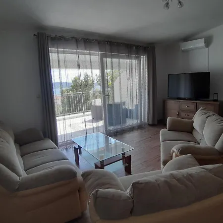 Apartment Petrovic K.sucurac Kastela